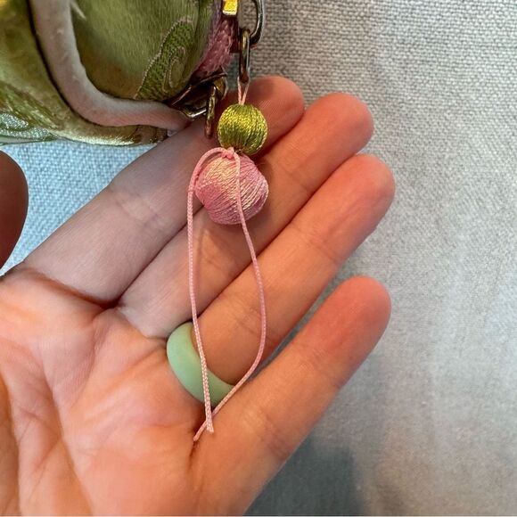 Chinese Style Handbag Domed Satchel Brocade Style Green Pink Cream - Picture 9 of 9